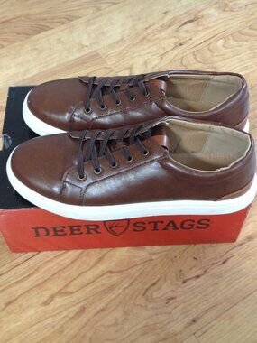 Deer STAGS Men's Brown Low Cut Fashion Sneakers Sz 6 1/2